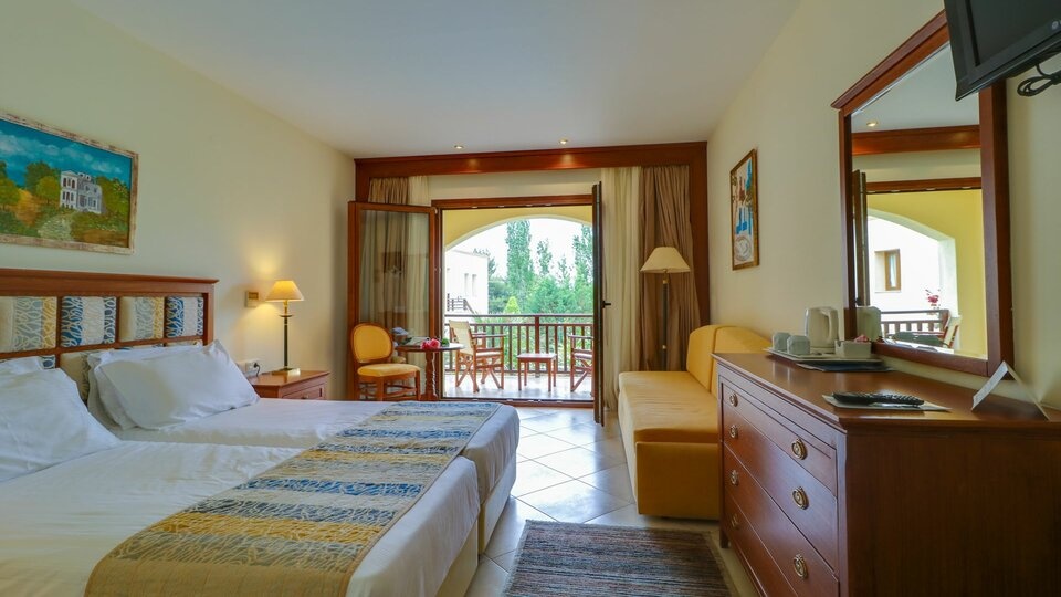 Double Room Pool View