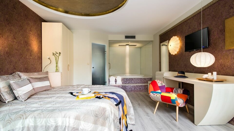Junior Suite Garden View with Private Pool
