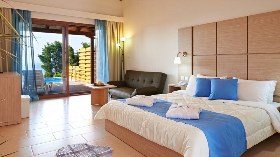 Promo Junior Suite with Private Pool*