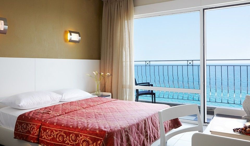 Double or Twin Room Sea View