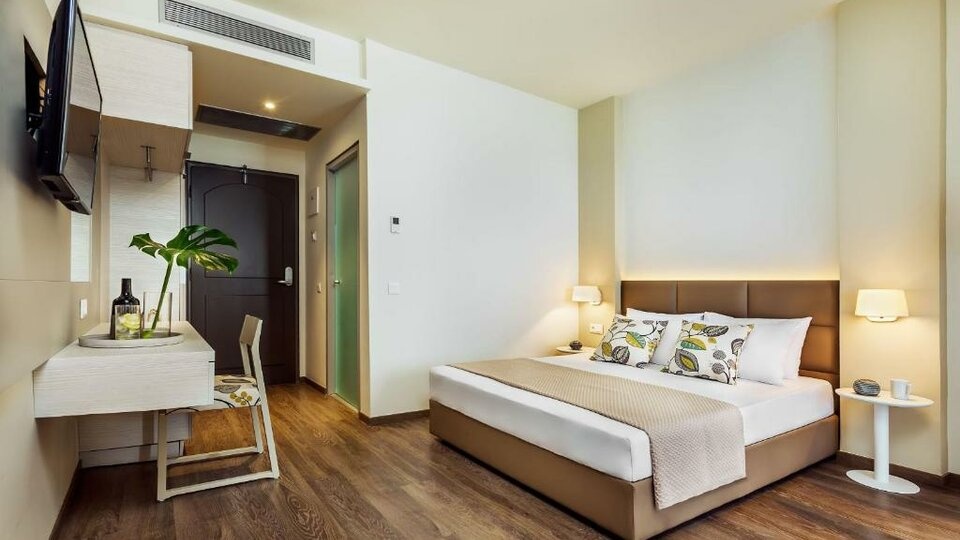 Premium deluxe room garden view