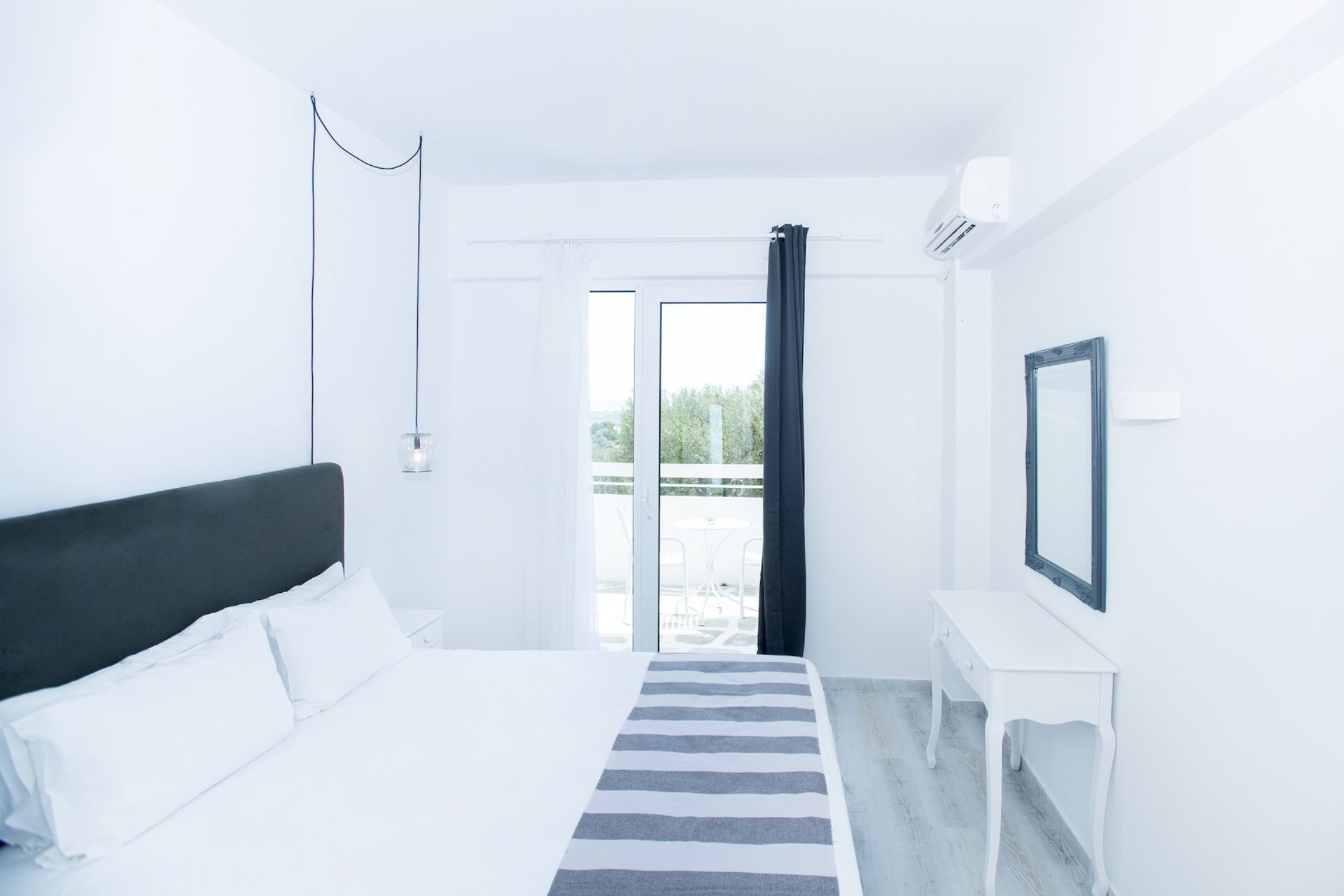 Classic Room Garden View