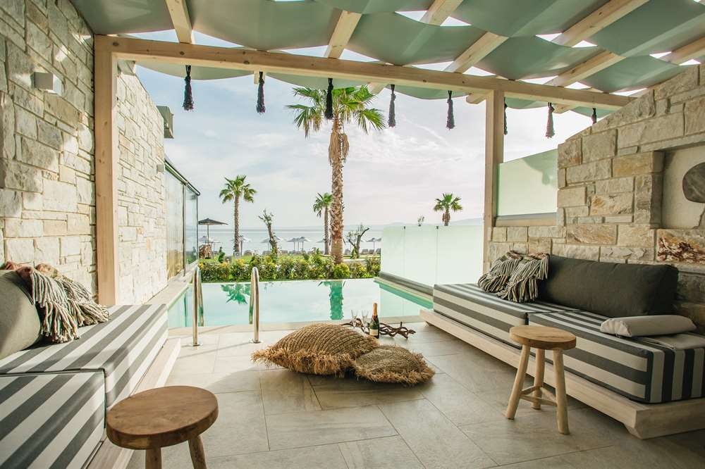 Blue Carpet Luxury Suites Halkidiki — снимка 4