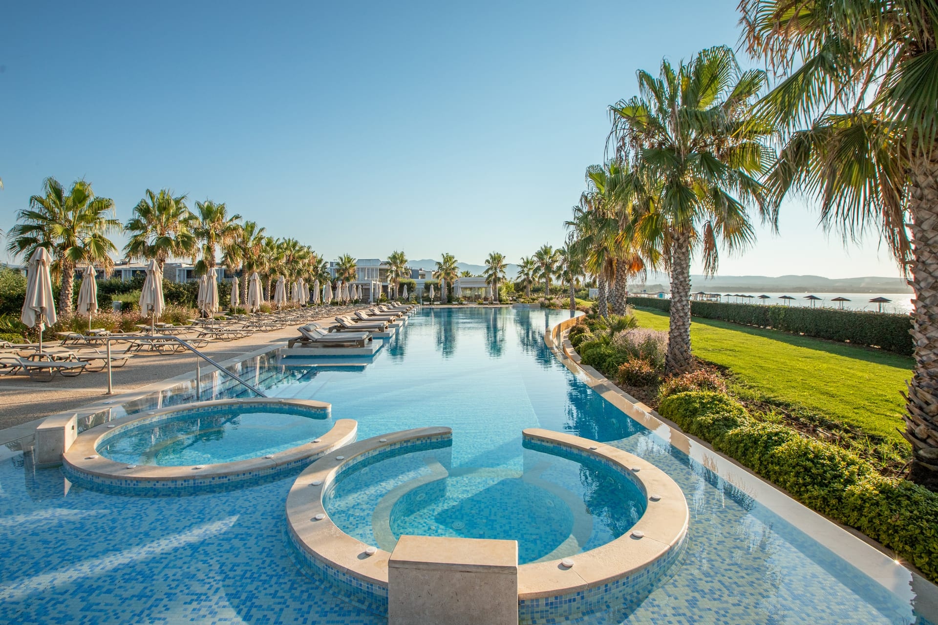 Blue Lagoon Palace — снимка 2
