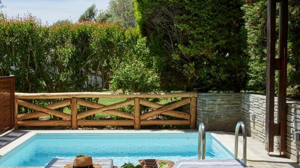 2-bedroom Suite Garden View Private Pool