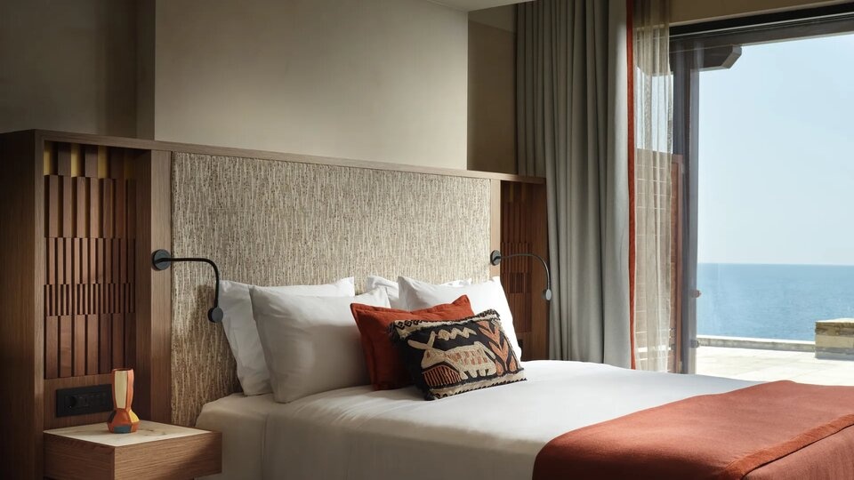 Deluxe Junior Suite Sea Front