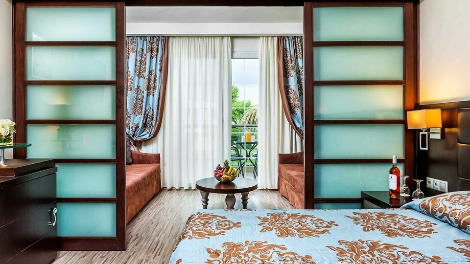 Family Room Side Sea View