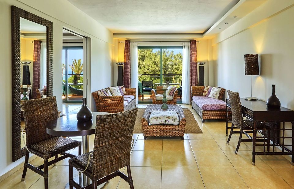 Honeymoon Suite Side Sea View