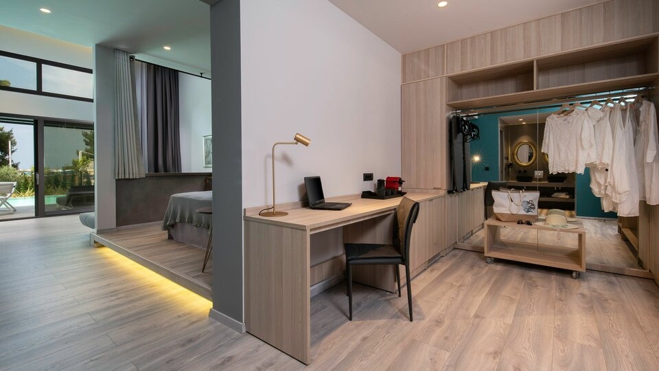 Luxury Apartment Private Pool