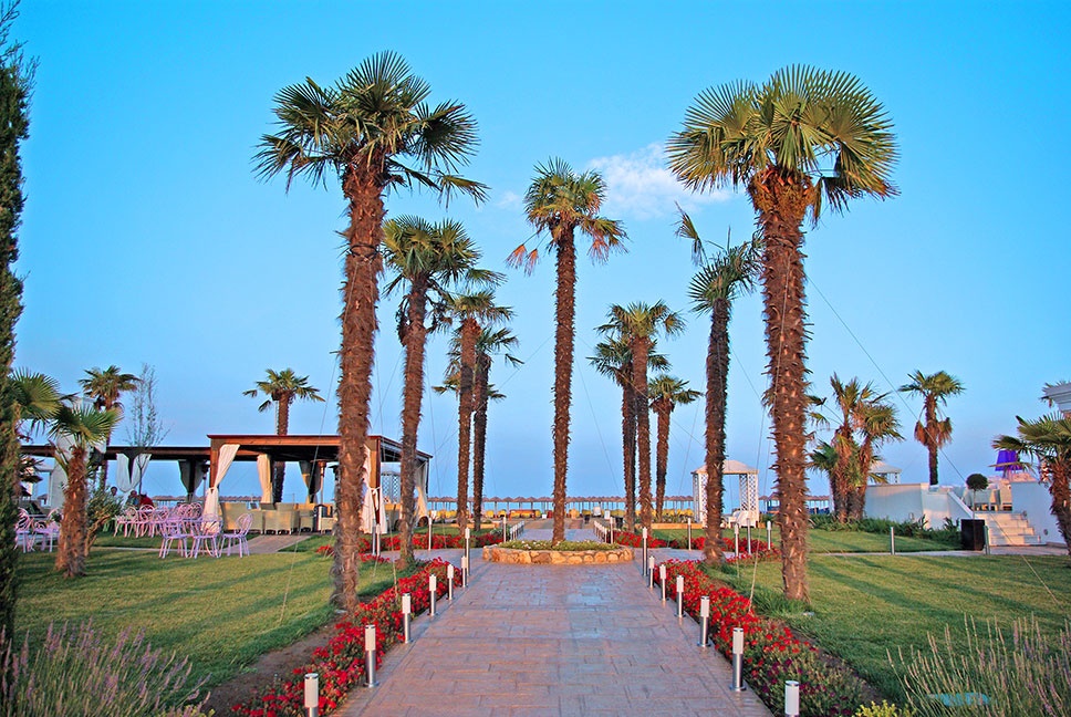 Mediterranean Village Hotel & Spa — снимка 3