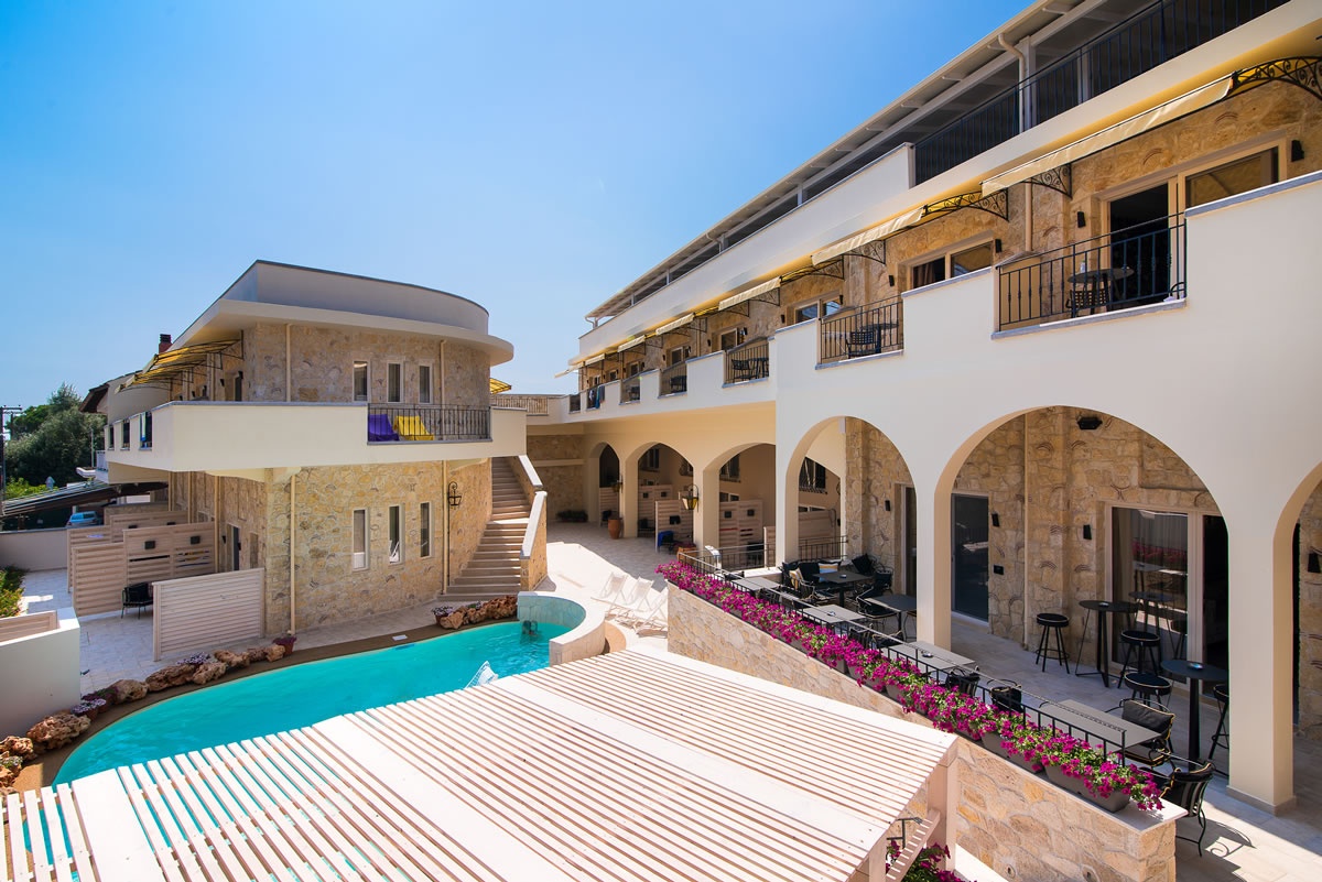 Neikos Mediterranean Luxury Suites