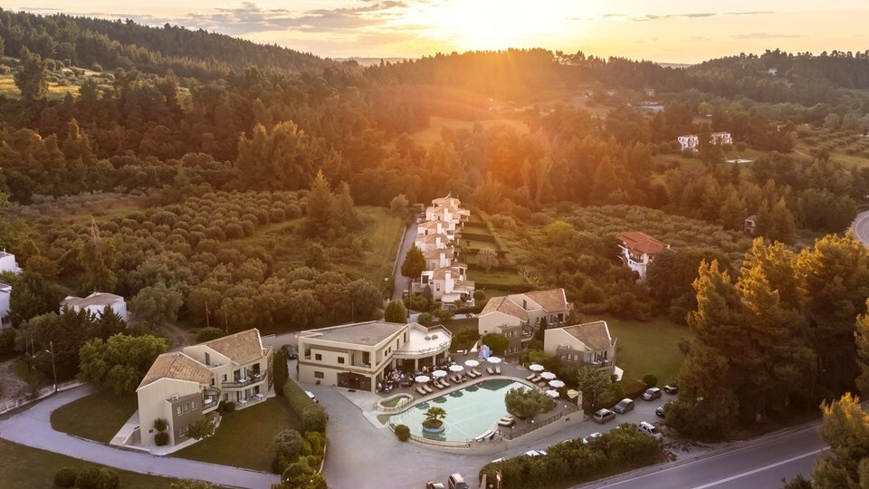 Ohana Hotel 