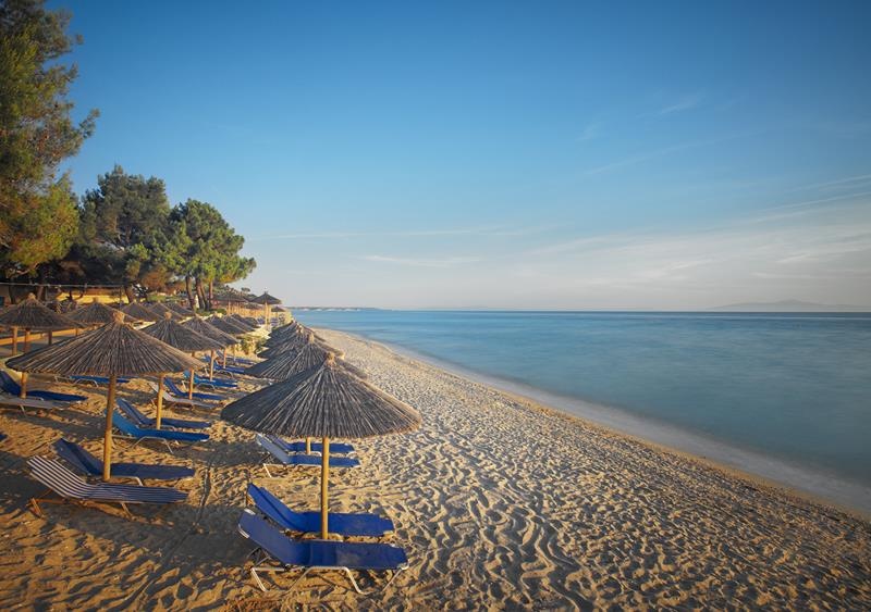 Portes Beach Hotel — снимка 1