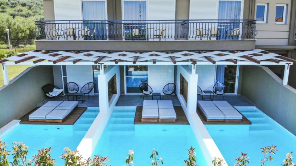 Royal Hotel and Suites — снимка 3