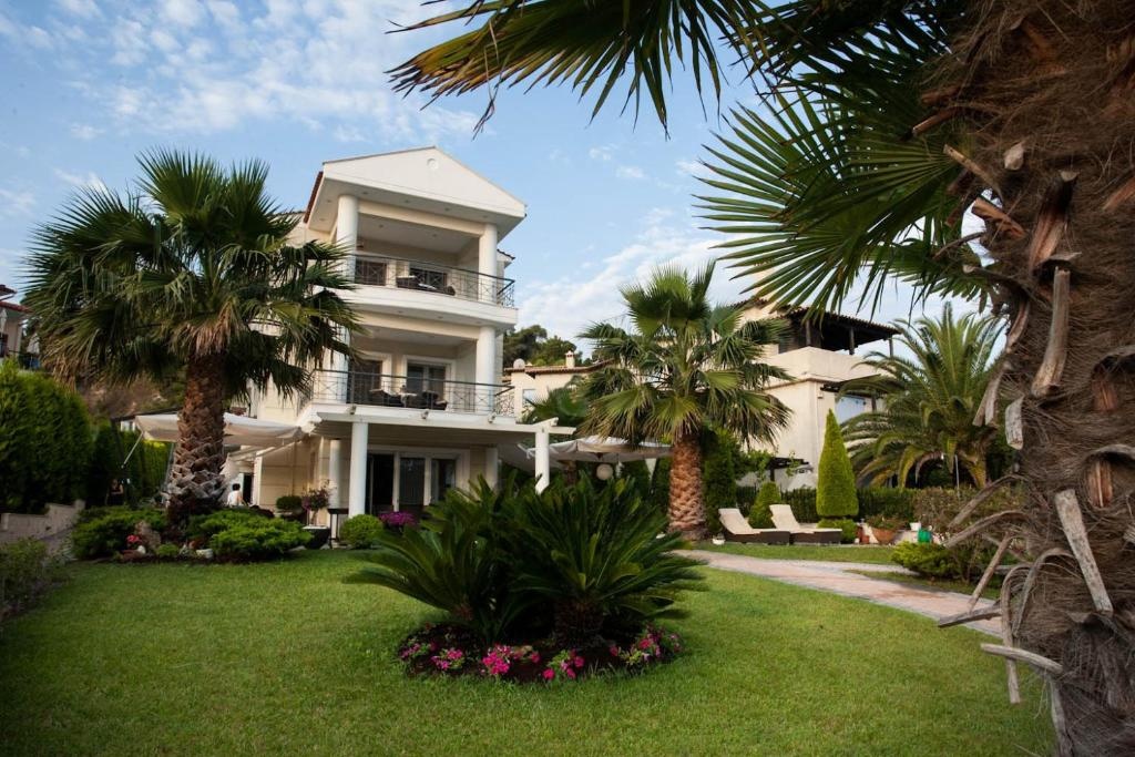 Sun Residence - Seaside Hotel & Suites