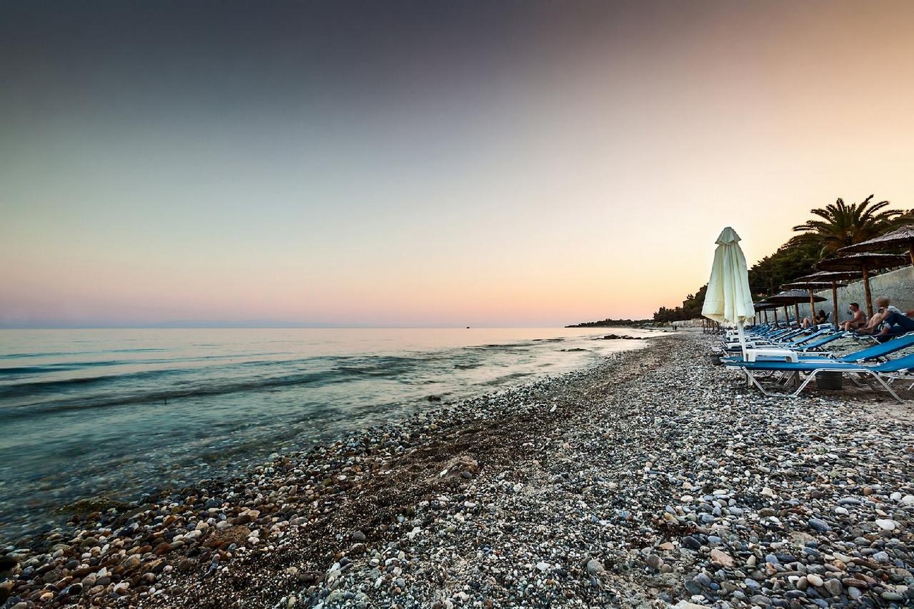 Xenios Dolphin Beach Hotel — снимка 3