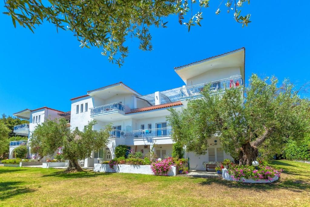 Xenios Faros Apartments — снимка 3