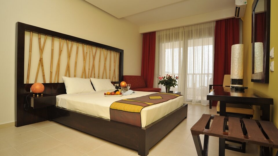 Two Bedroom Family Suite Sea View