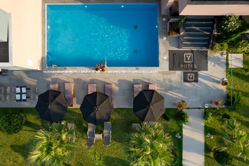 Yakinthos Hotel