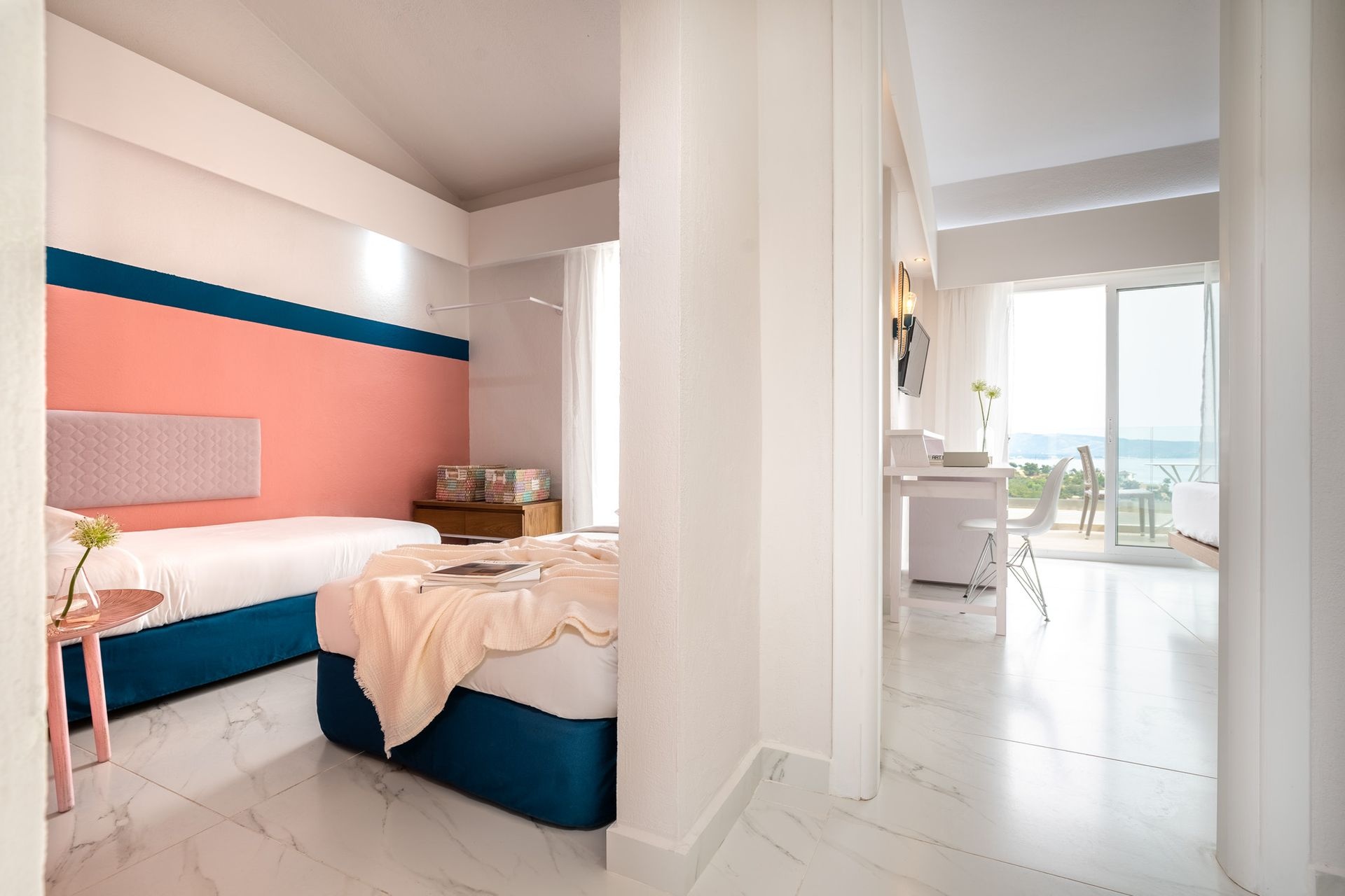 Deluxe family room